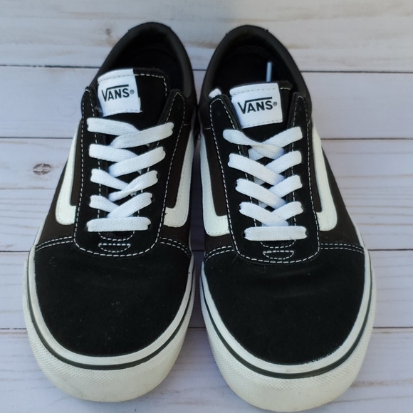 ladies vans sneakers